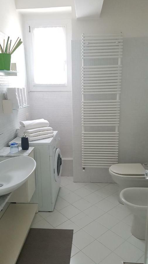 Le Stanze Del Trenino Rosso Apartment Tirano Bagian luar foto