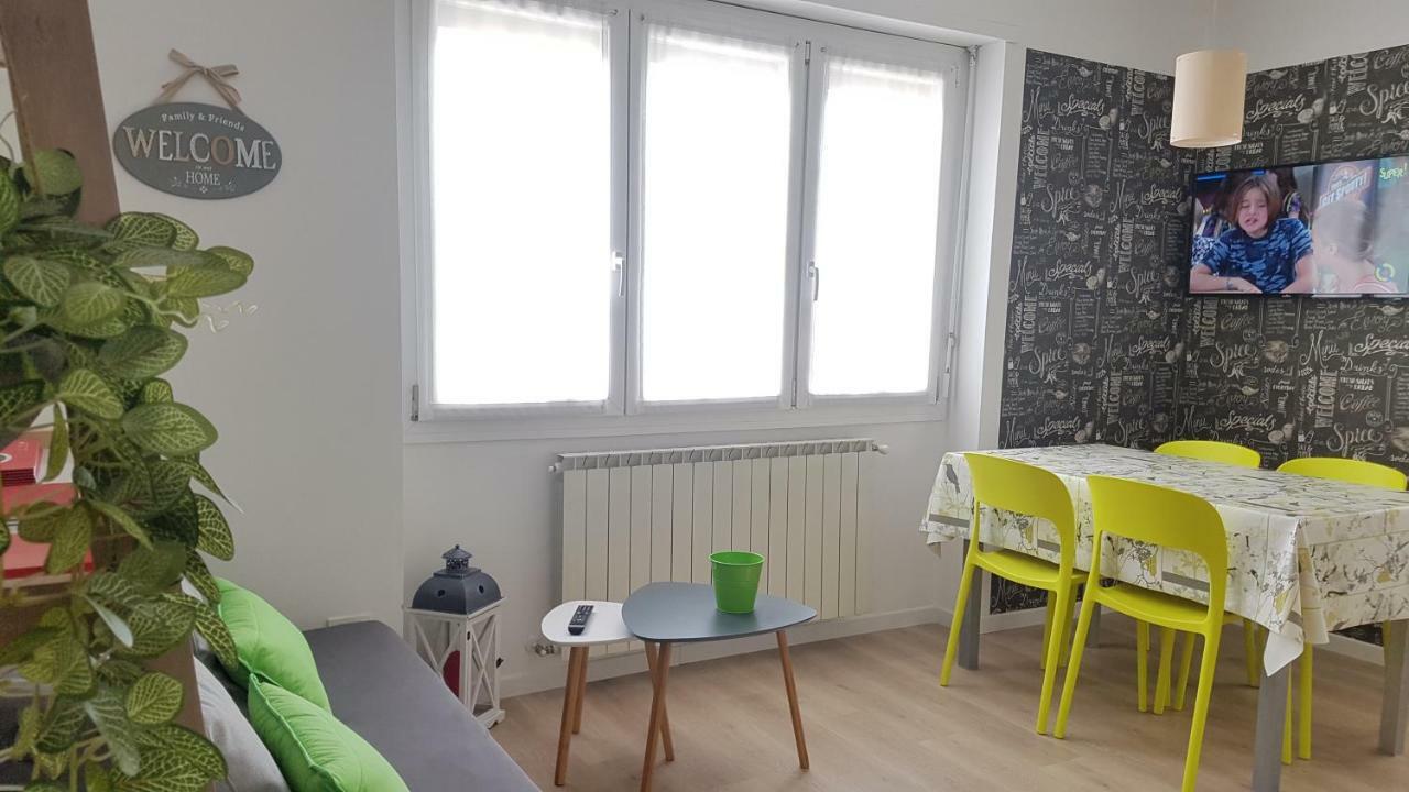 Le Stanze Del Trenino Rosso Apartment Tirano Bagian luar foto